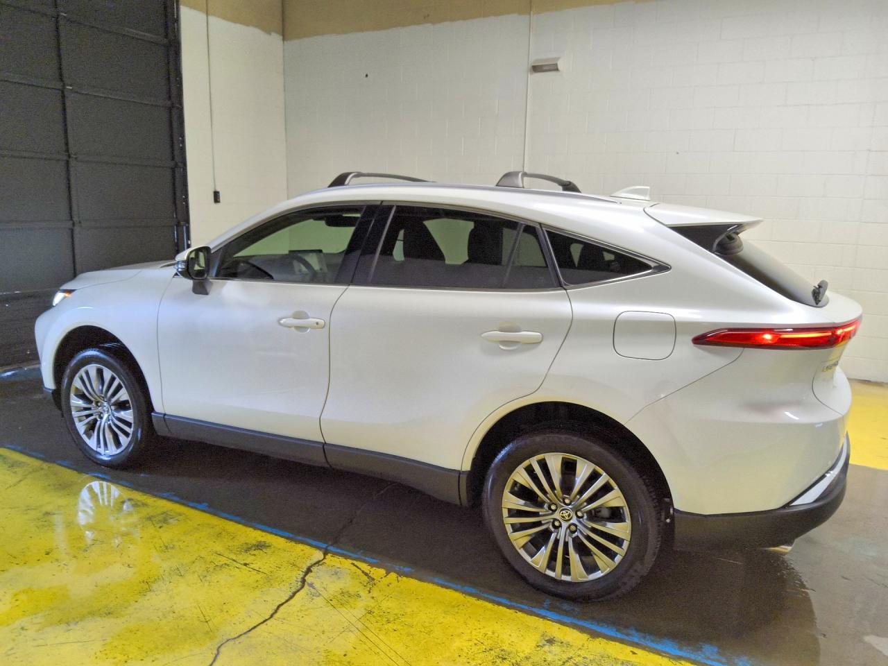 2022 TOYOTA VENZA XLE — снимка 2