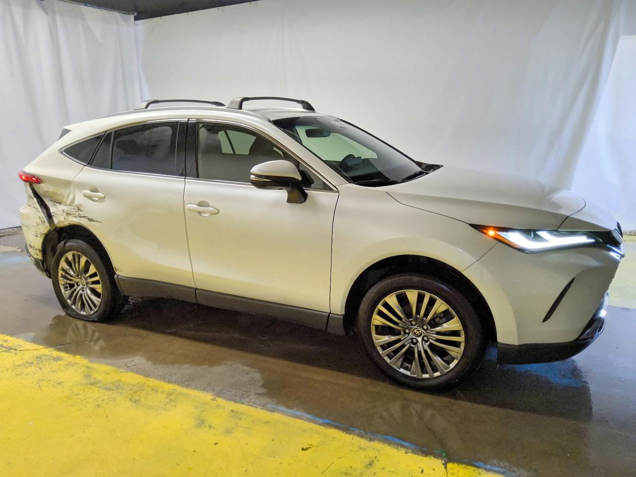 2022 TOYOTA VENZA XLE — снимка 4