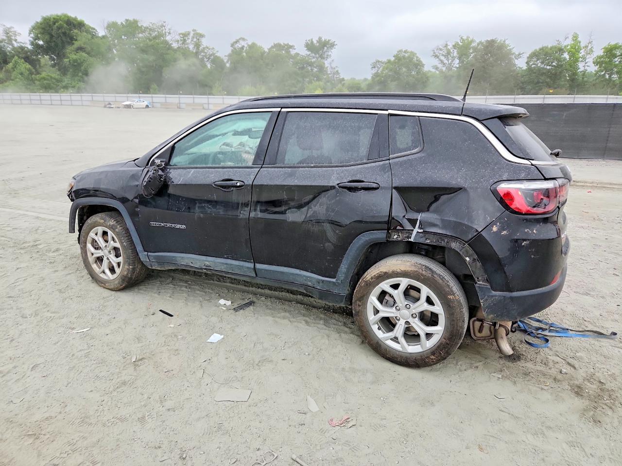 2024 JEEP COMPASS LATITUDE — снимка 2