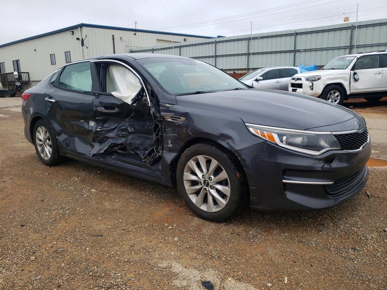 2017 KIA OPTIMA LX — снимка 4