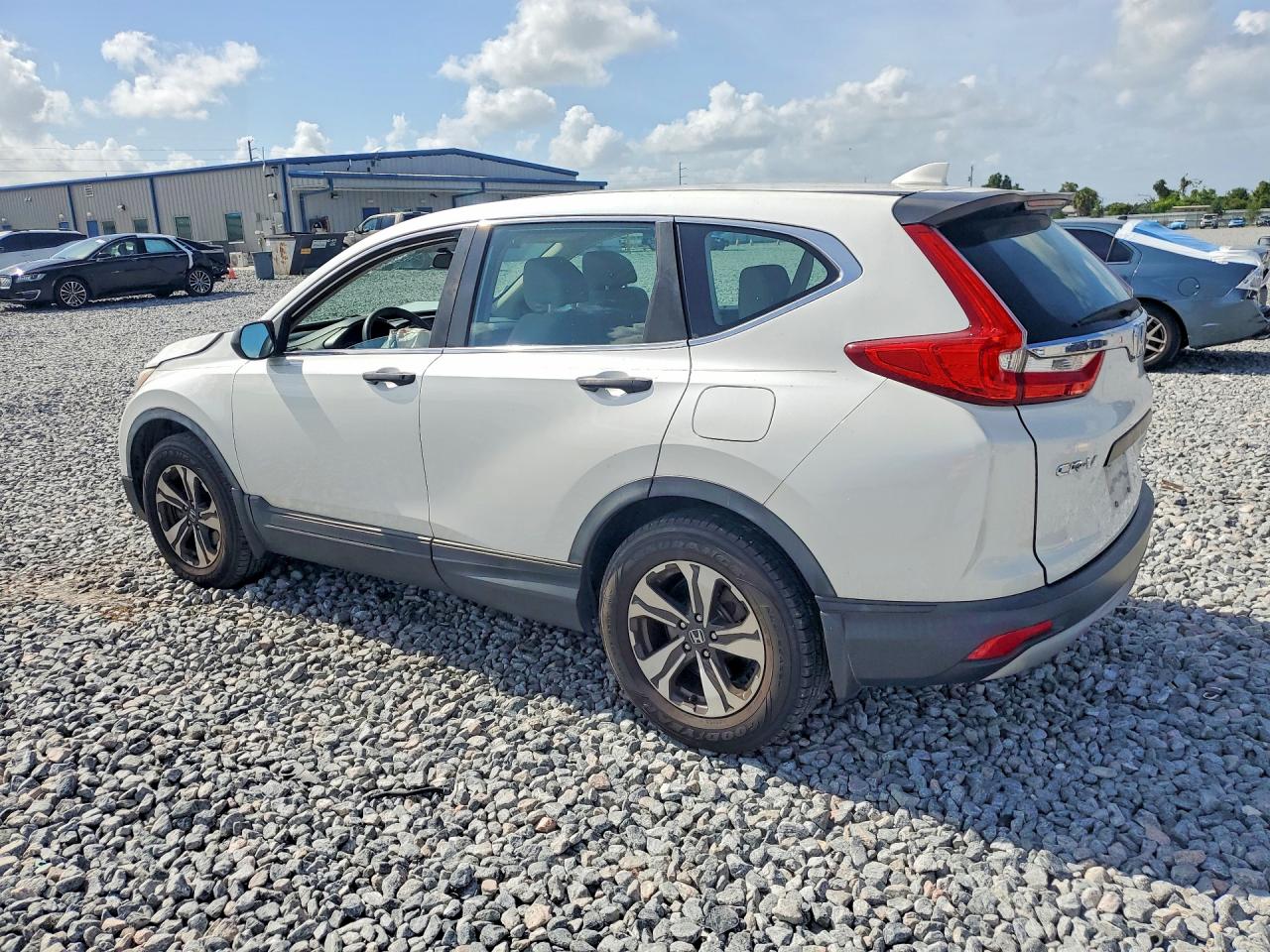2017 HONDA CR-V LX — снимка 2