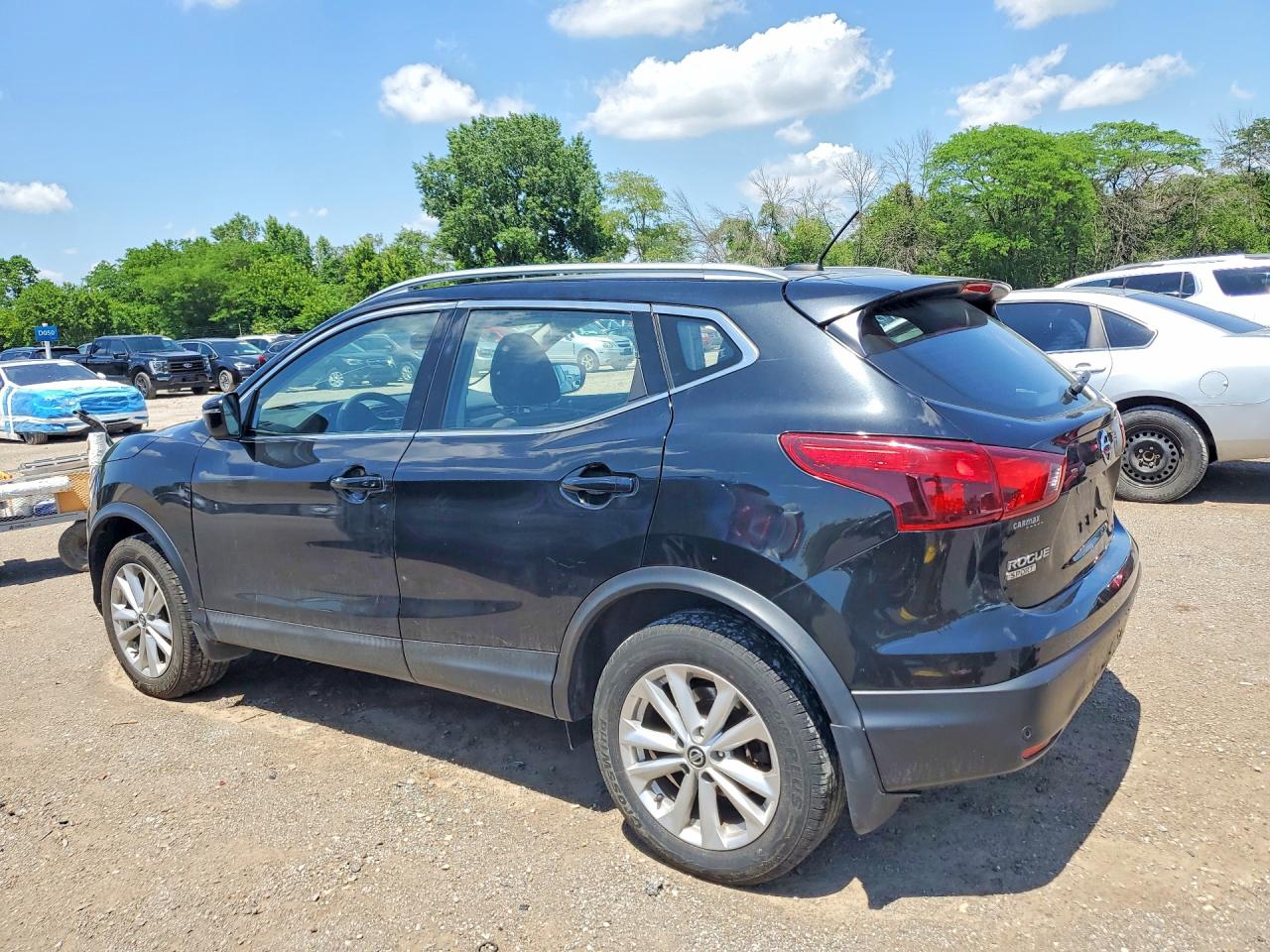 2019 NISSAN ROGUE SPORT SV — снимка 2