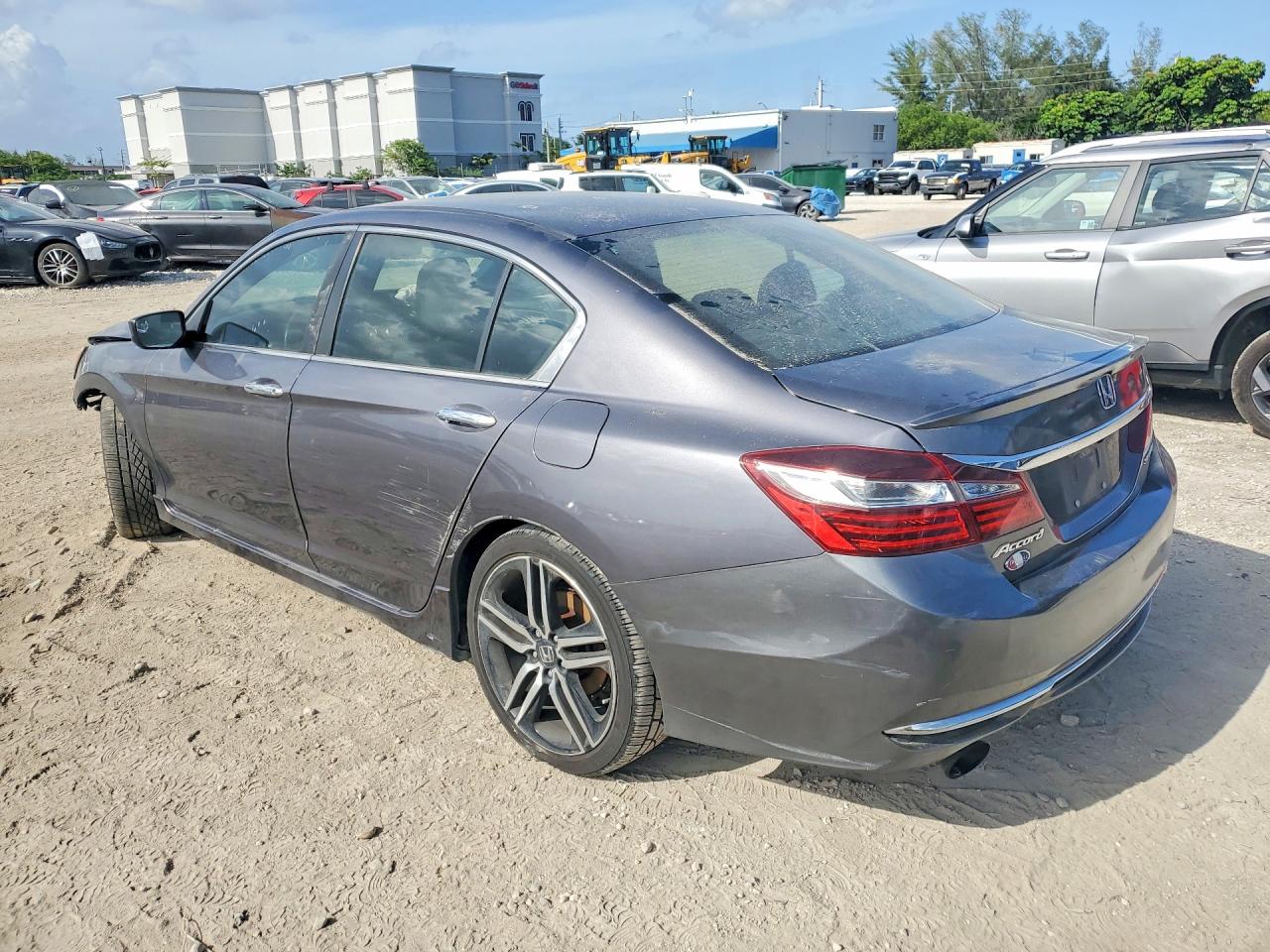 2017 HONDA ACCORD SPORT — снимка 2