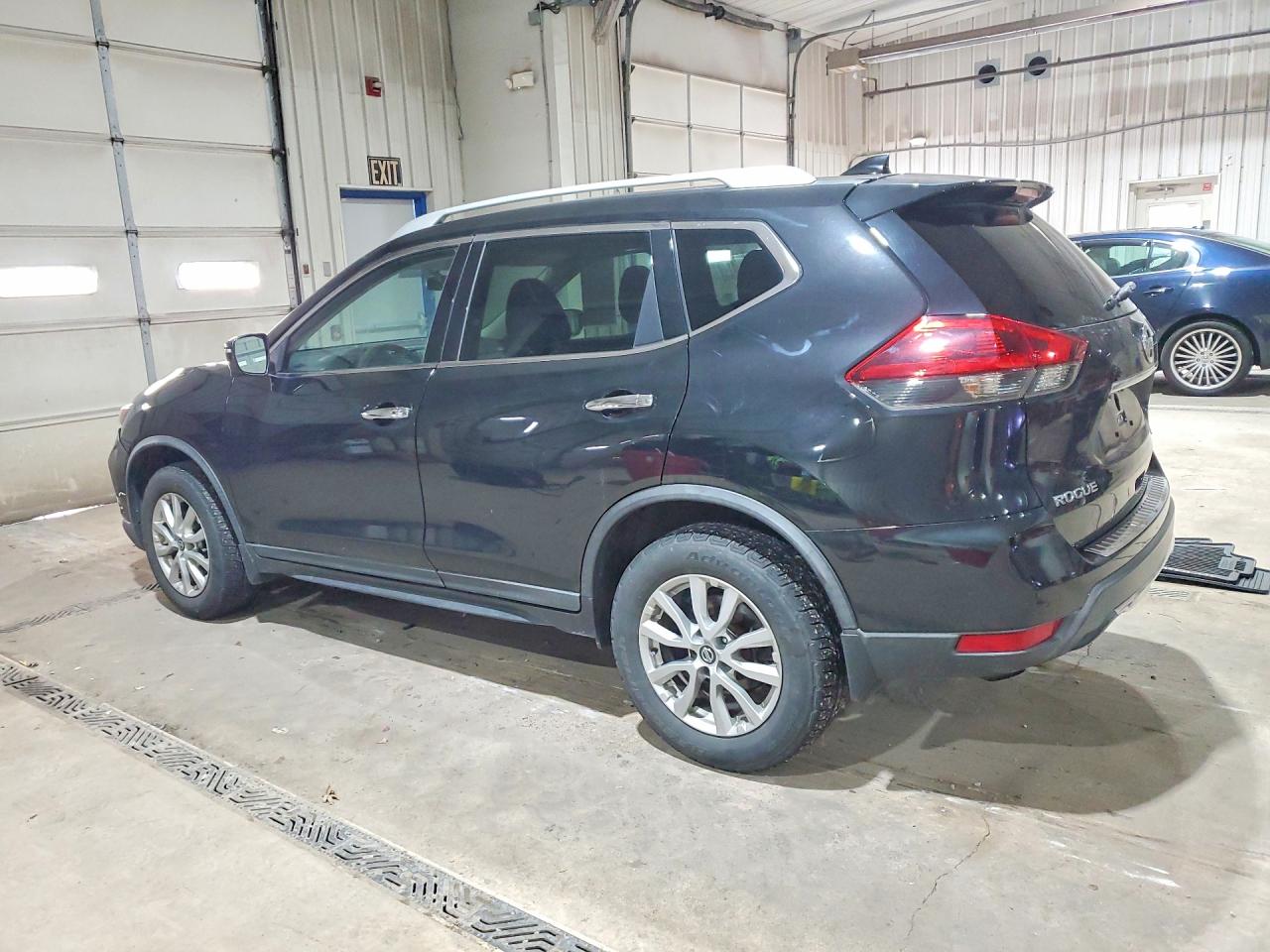 2018 NISSAN ROGUE SV — снимка 2