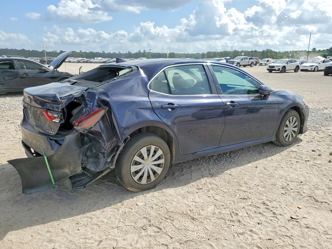 2022 TOYOTA CAMRY LE — снимка 3