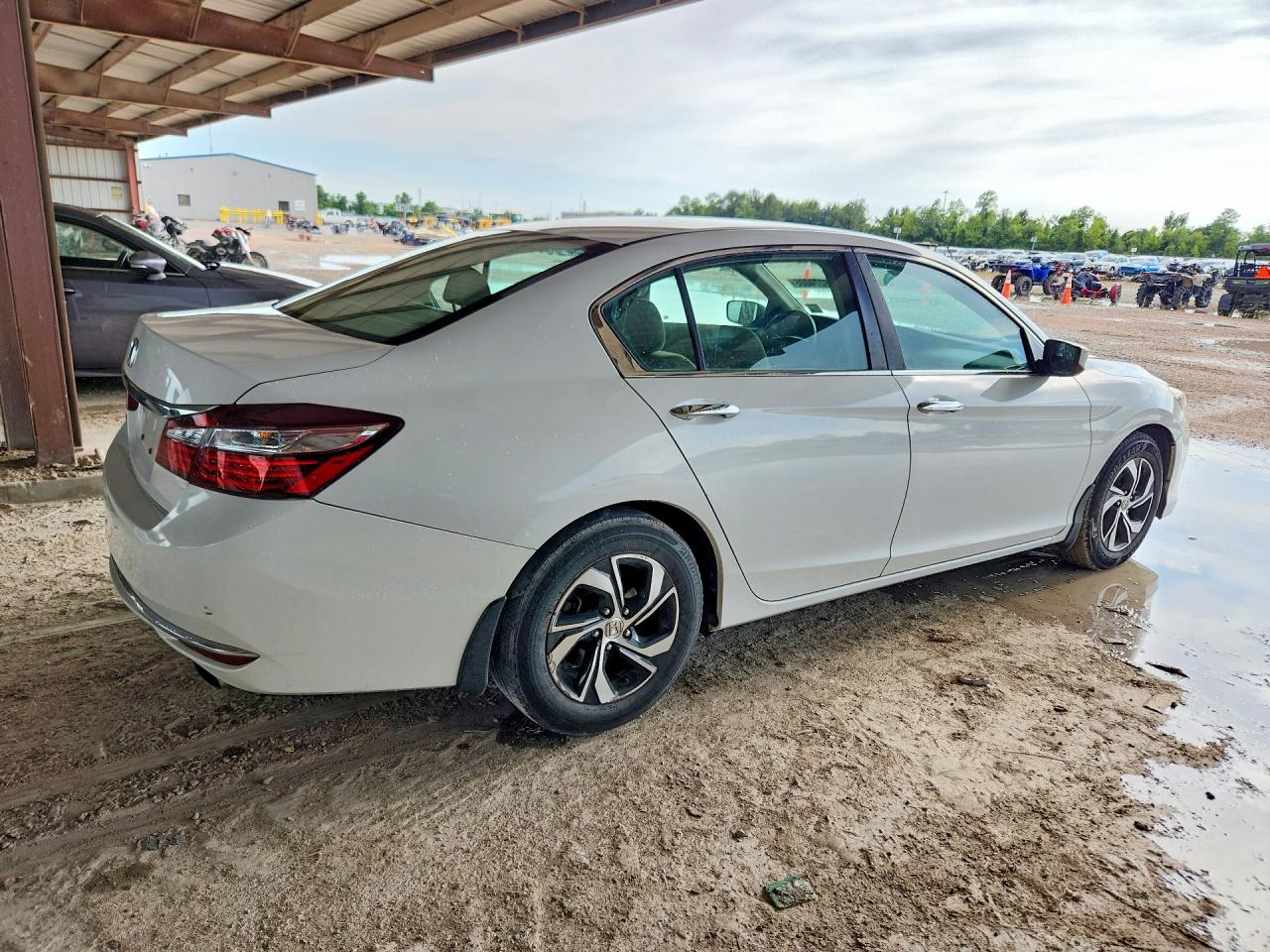 2017 HONDA ACCORD LX — снимка 3