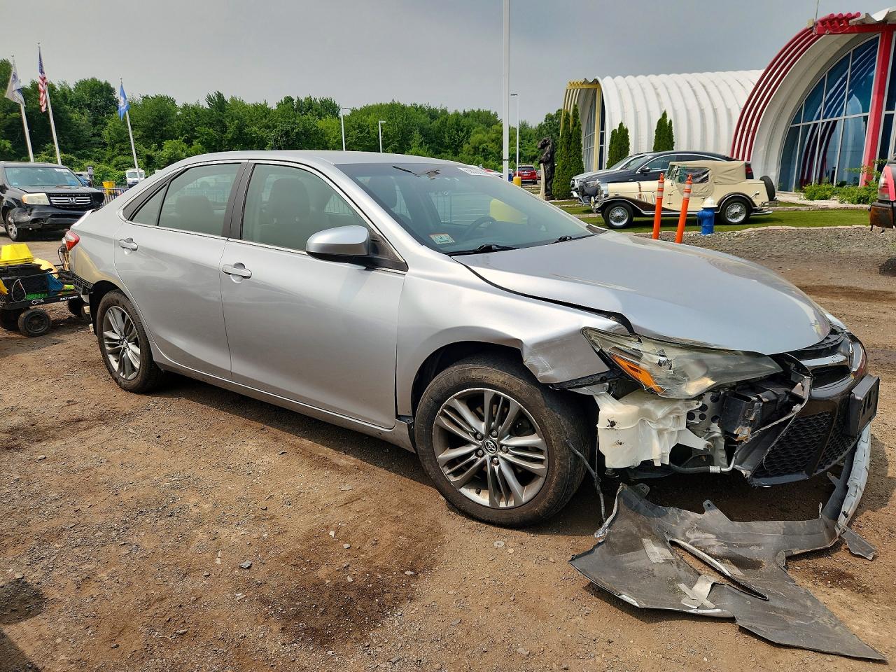 2015 TOYOTA CAMRY SE — снимка 4