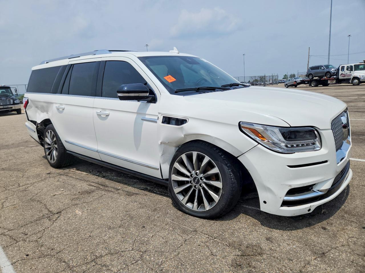 2021 LINCOLN NAVIGATOR L RESERVE — снимка 4