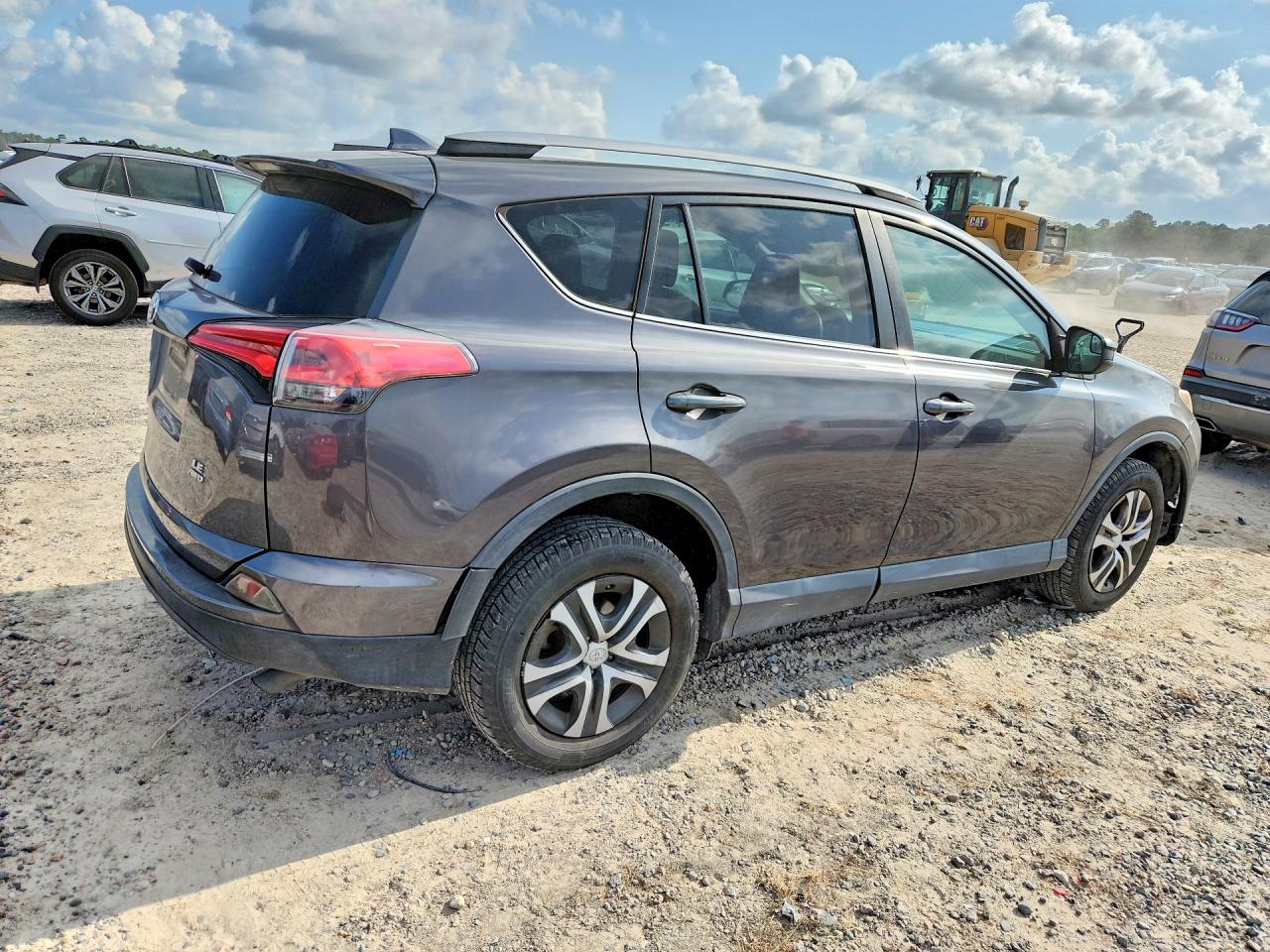 2017 TOYOTA RAV4 LE — снимка 3