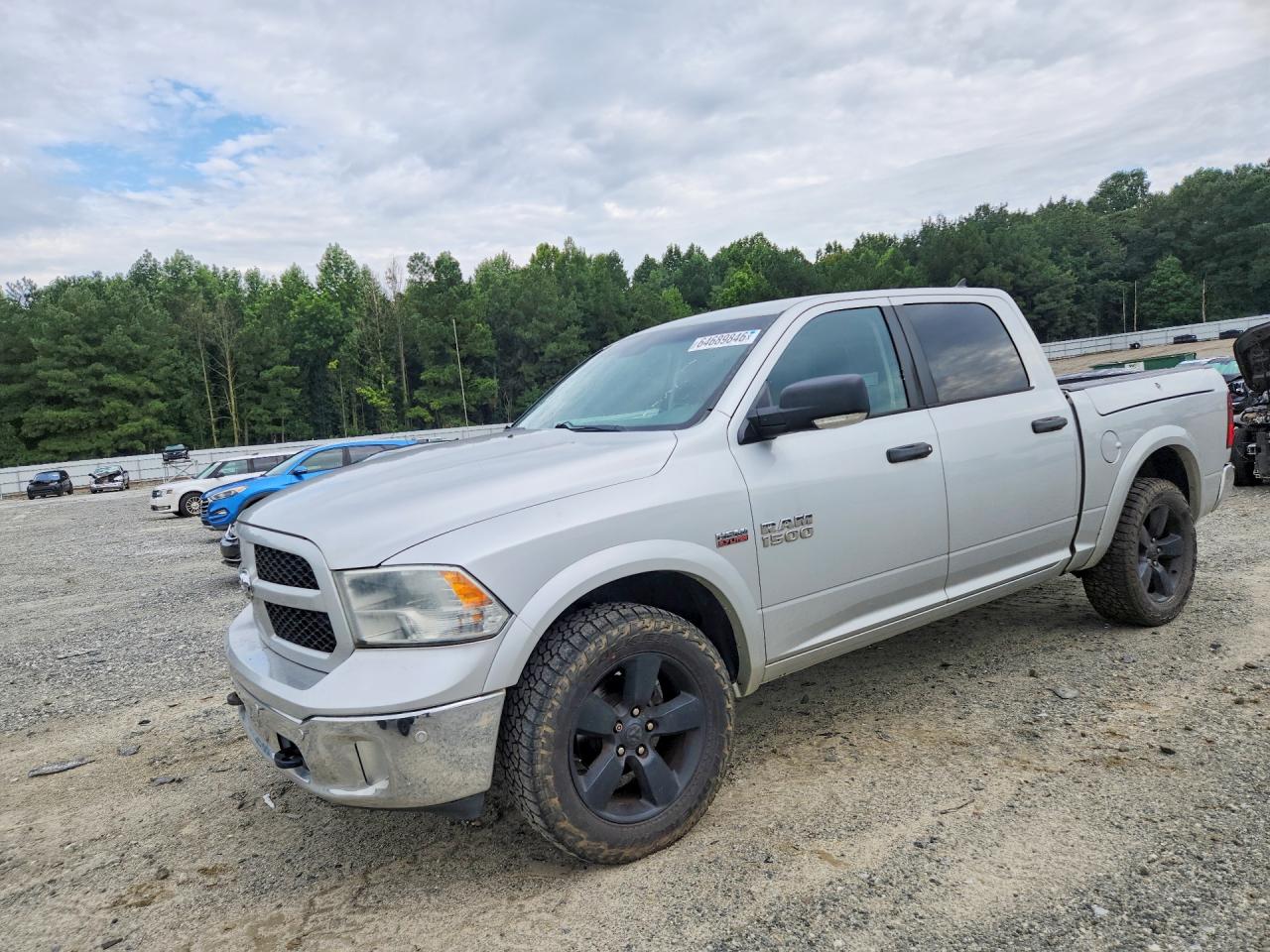 2015 RAM 1500 SLT