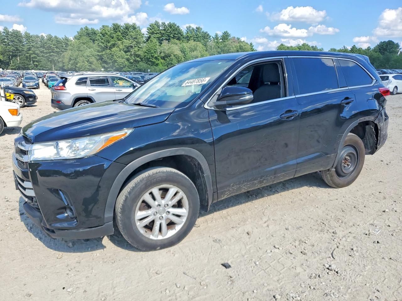 2018 TOYOTA HIGHLANDER LE