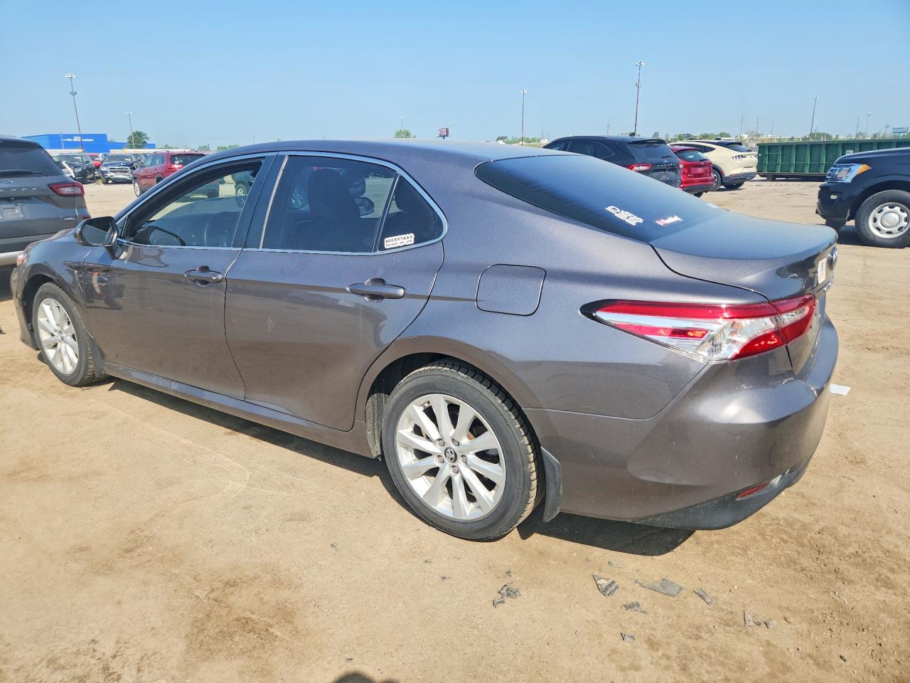 2018 TOYOTA CAMRY LE — снимка 2