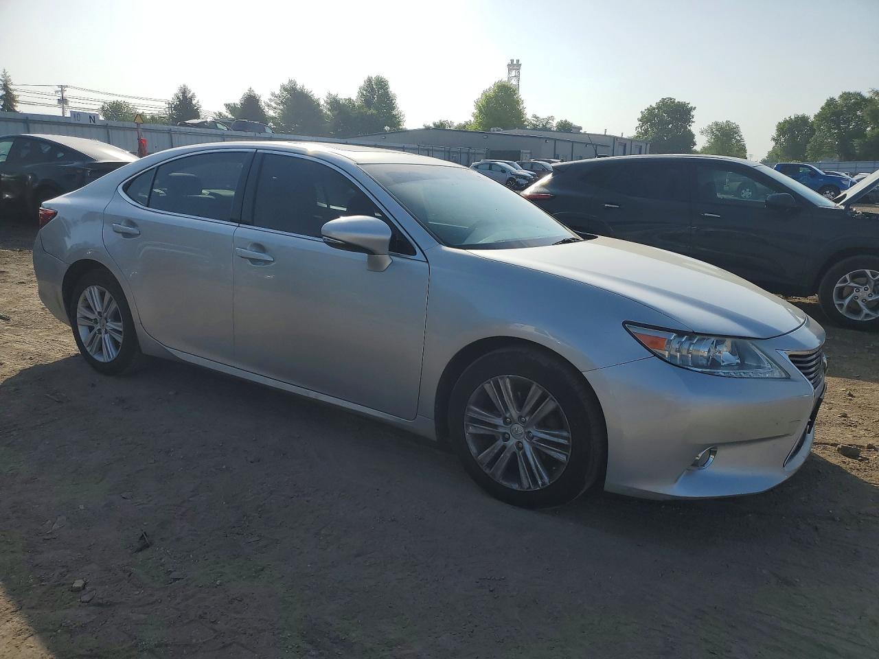 2015 LEXUS ES 350 — снимка 4