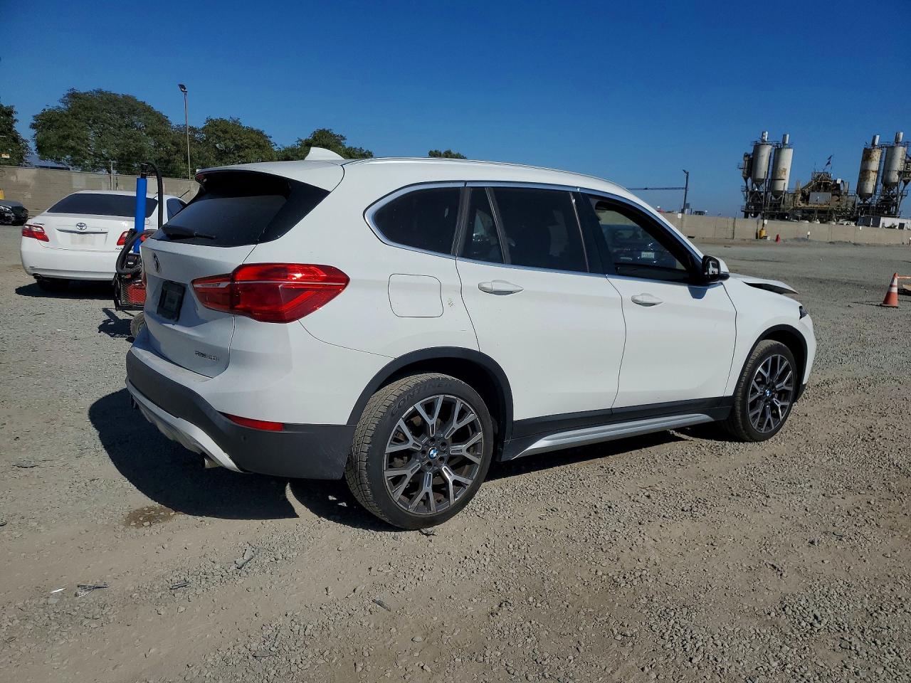 2021 BMW X1 SDRIVE28I — снимка 3