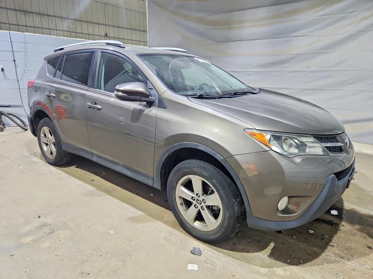2015 TOYOTA RAV4 XLE — снимка 4