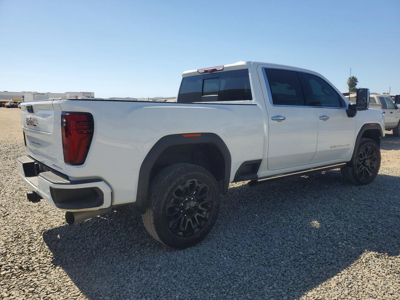 2024 GMC SIERRA K2500 DENALI — снимка 3