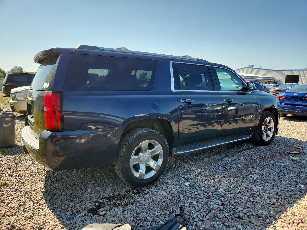 2017 CHEVROLET SUBURBAN K1500 PREMIER — снимка 3