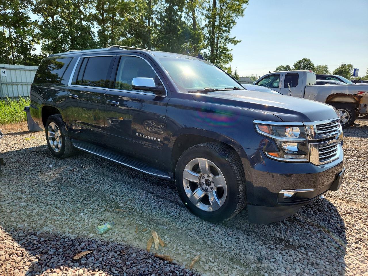 2017 CHEVROLET SUBURBAN K1500 PREMIER — снимка 4