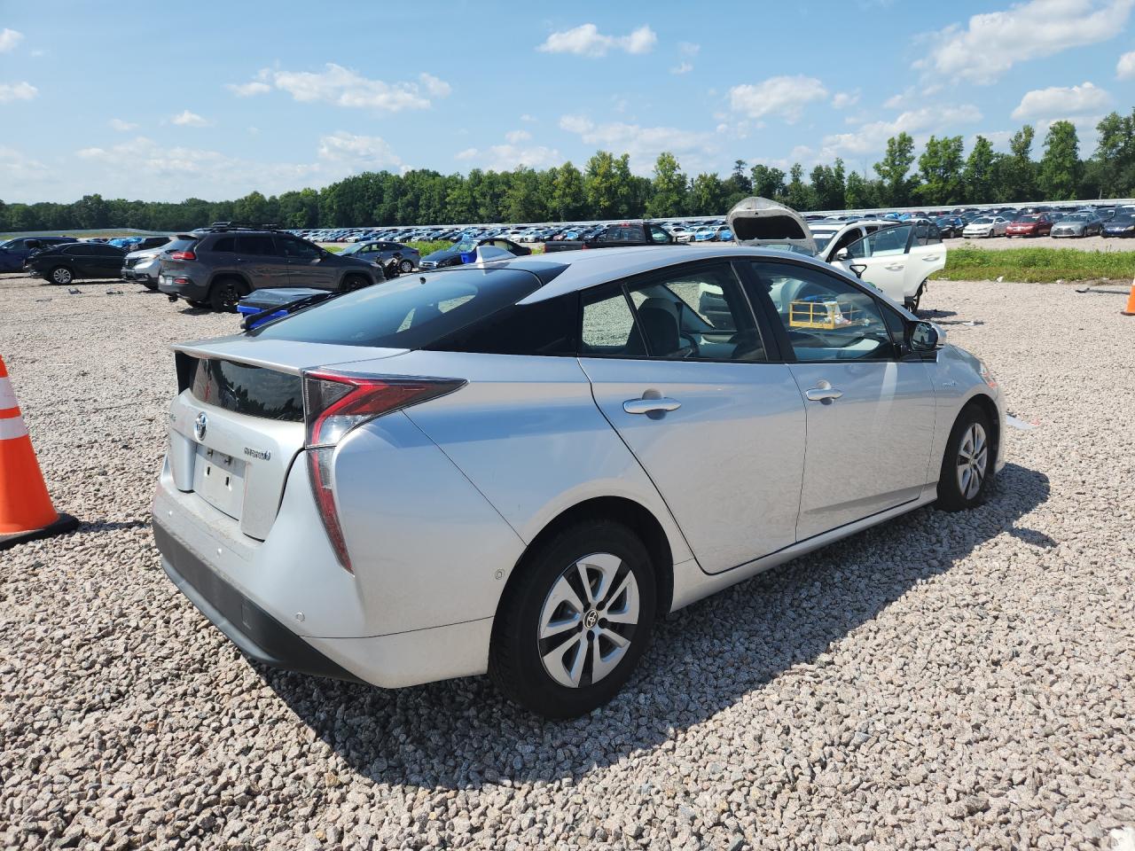2016 TOYOTA PRIUS FOUR — снимка 3