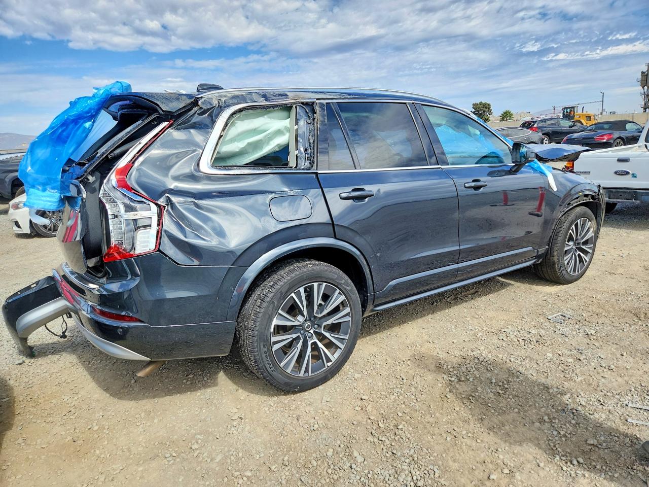 2022 VOLVO XC90 T5 MOMENTUM — снимка 3