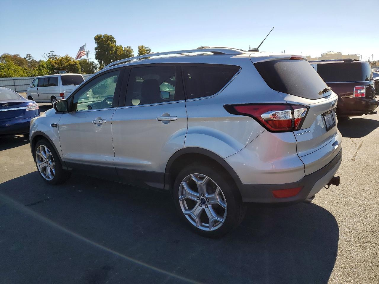2017 FORD ESCAPE TITANIUM — снимка 2