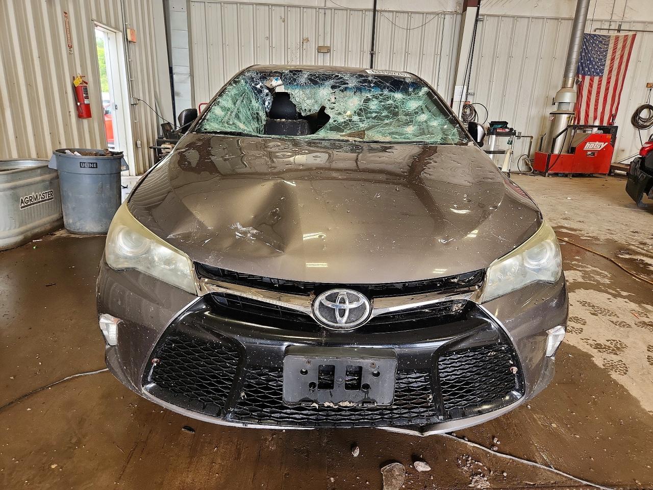 2017 TOYOTA CAMRY SE — снимка 5