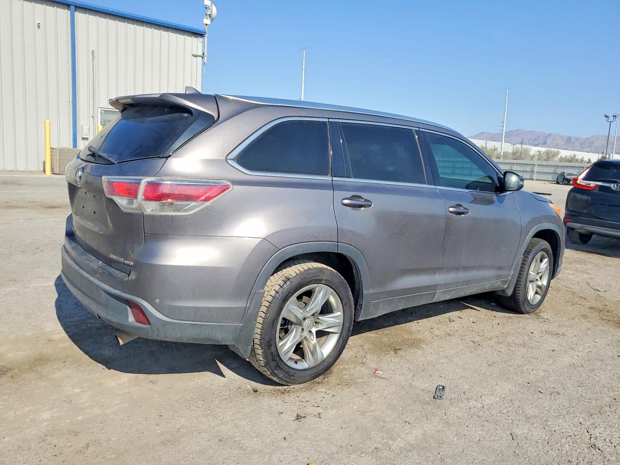 2015 TOYOTA HIGHLANDER LIMITED — снимка 3
