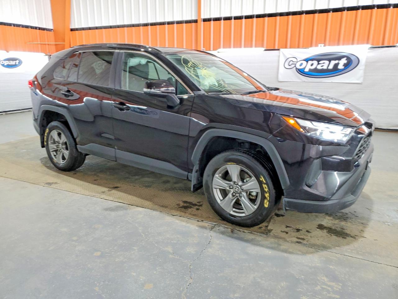 2025 TOYOTA RAV4 XLE — снимка 4