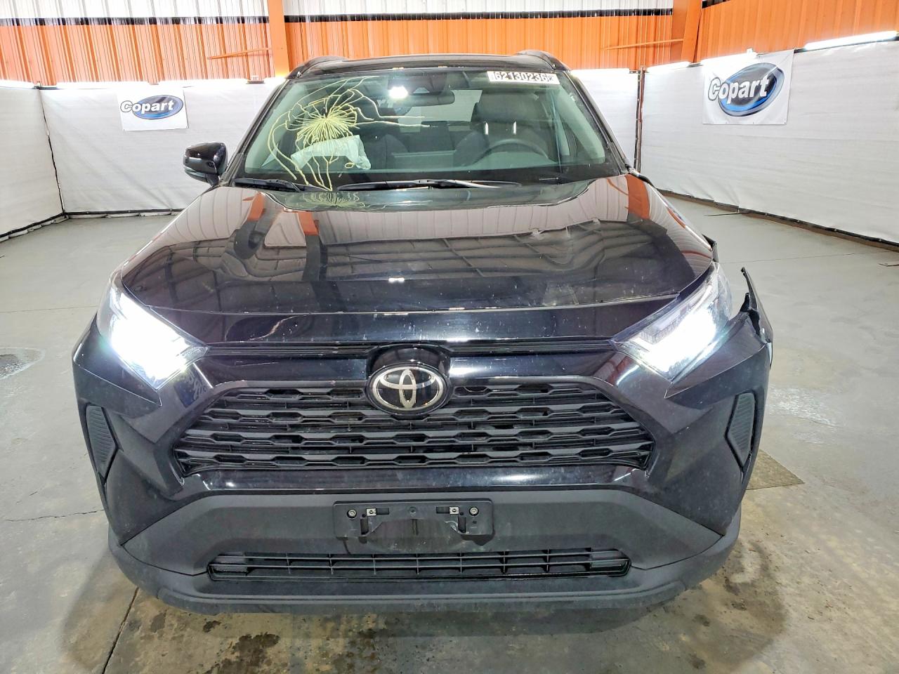2025 TOYOTA RAV4 XLE — снимка 5