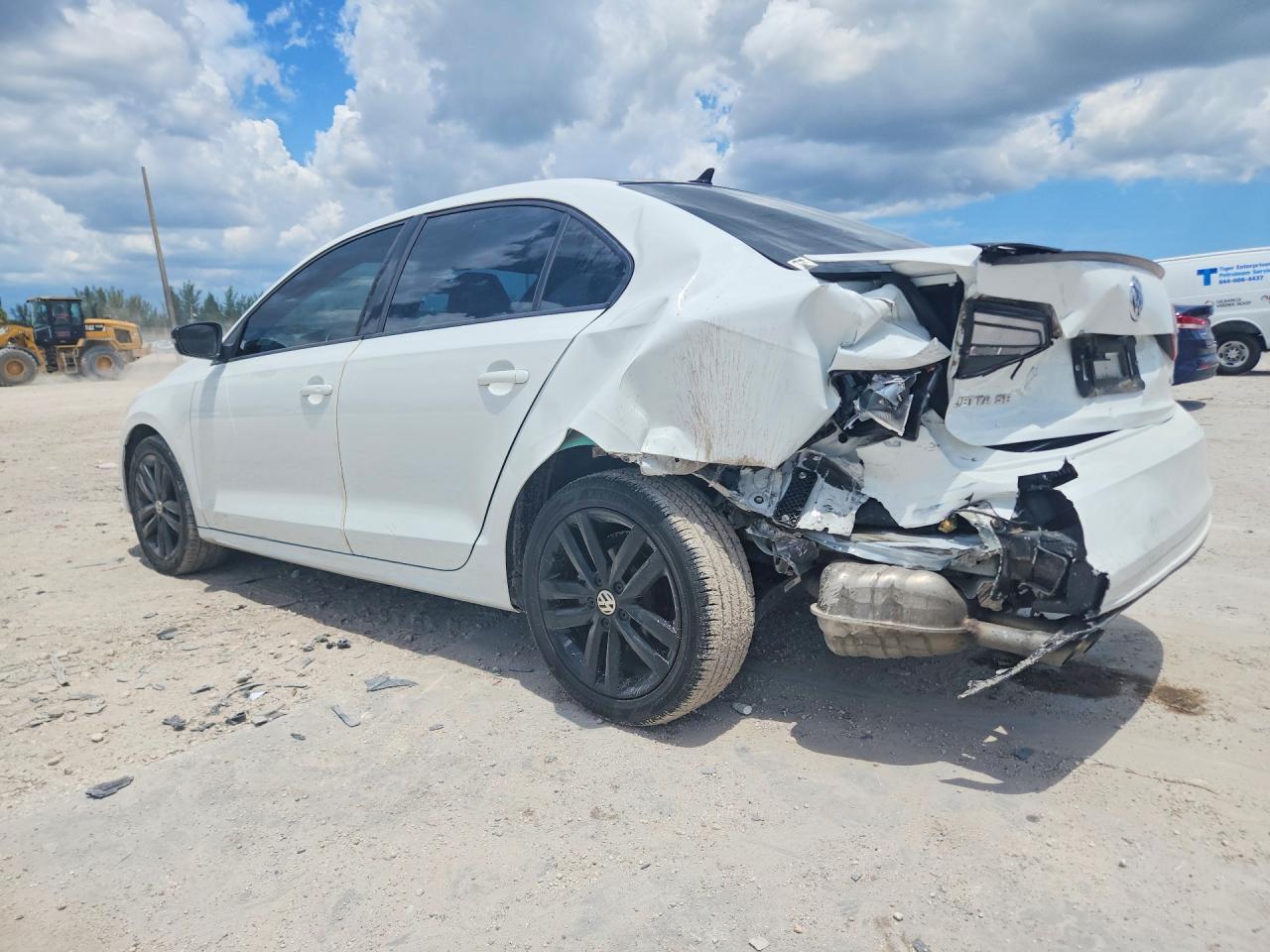 2018 VOLKSWAGEN JETTA SPORT — снимка 2