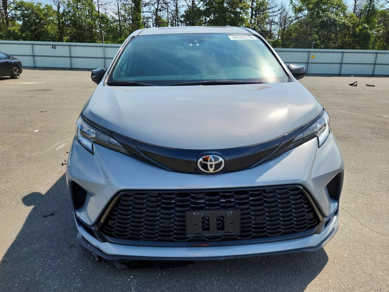 2026 TOYOTA SIENNA XSE — снимка 5