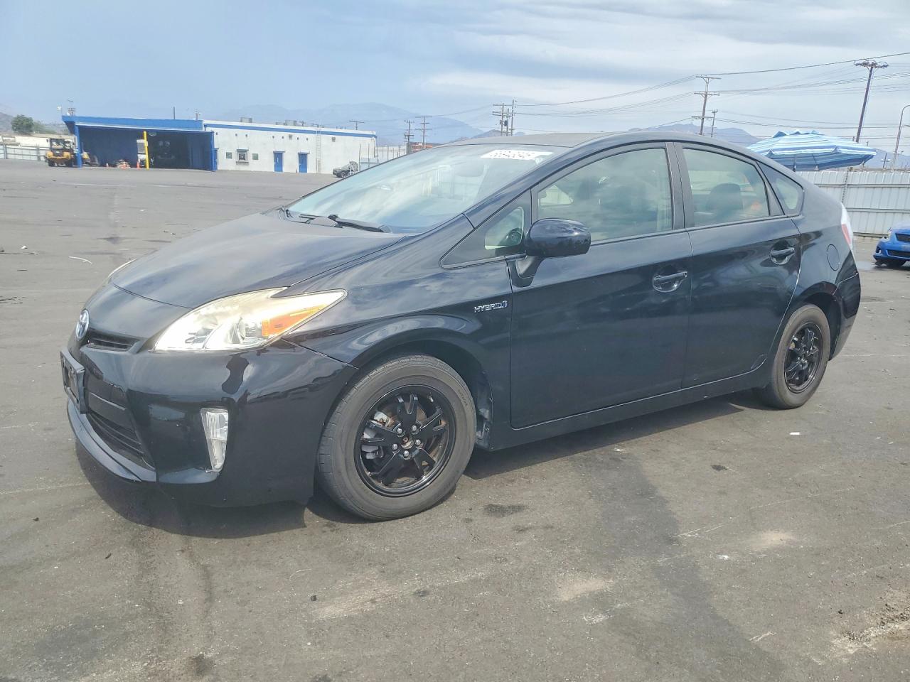 2015 TOYOTA PRIUS FOUR