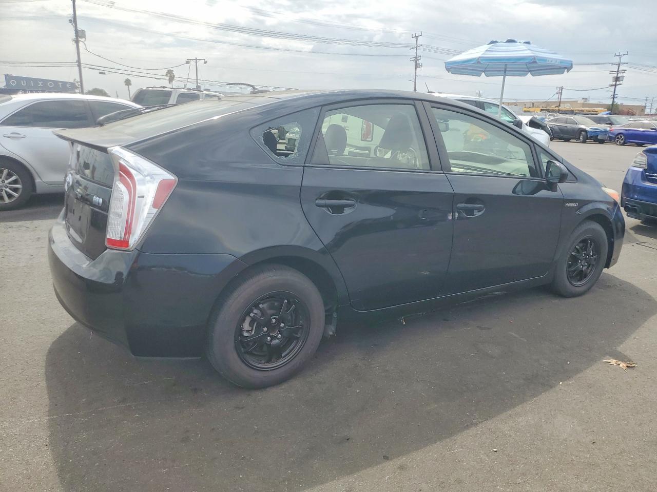 2015 TOYOTA PRIUS FOUR — снимка 3