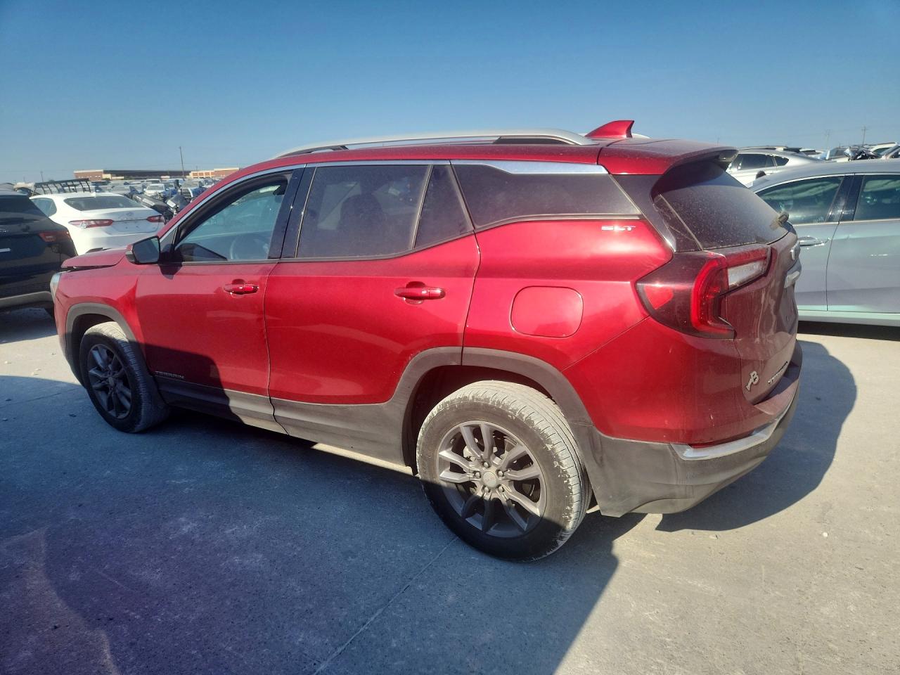 2024 GMC TERRAIN SLT — снимка 2
