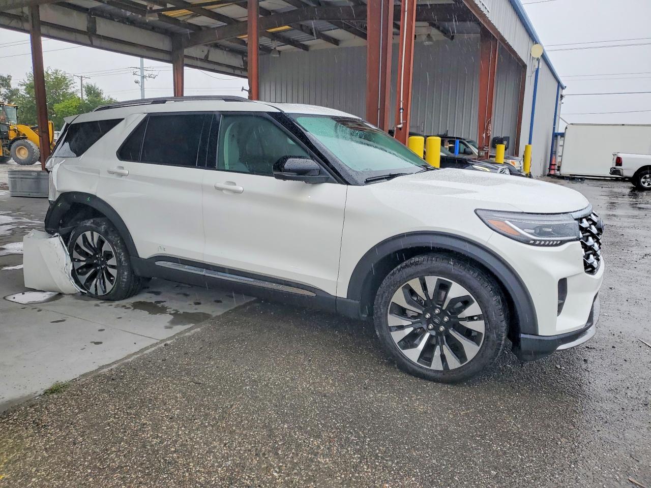 2026 FORD EXPLORER PLATINUM — photo 4