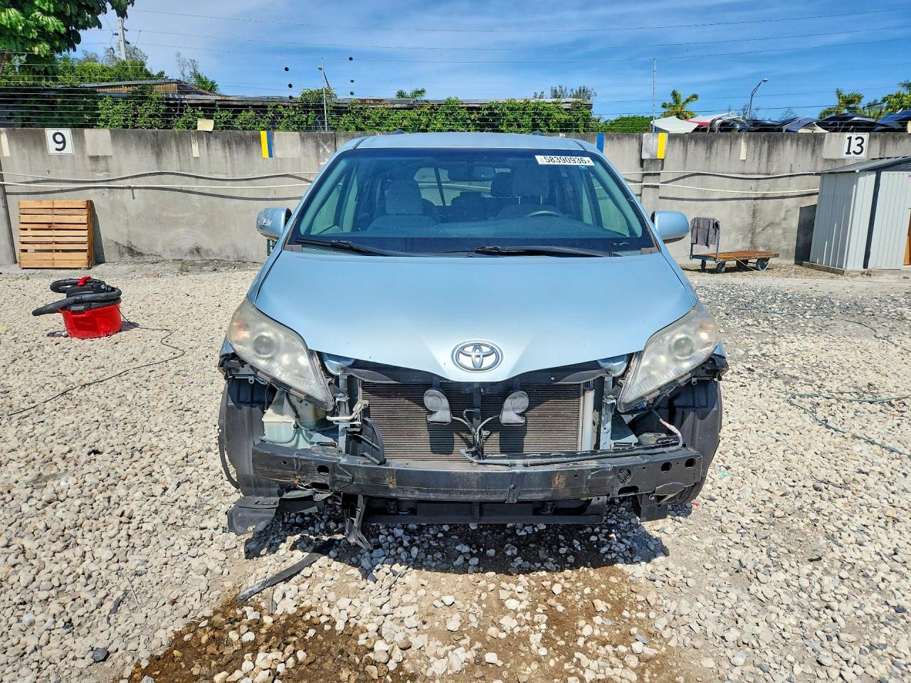 2015 TOYOTA SIENNA LE — снимка 5