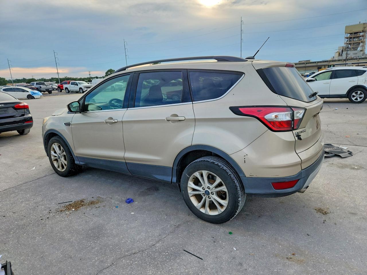 2018 FORD ESCAPE SE — снимка 2
