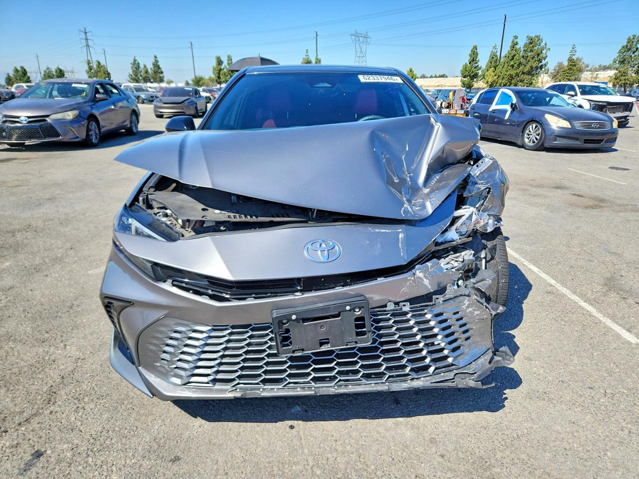 2025 TOYOTA CAMRY XSE — снимка 5