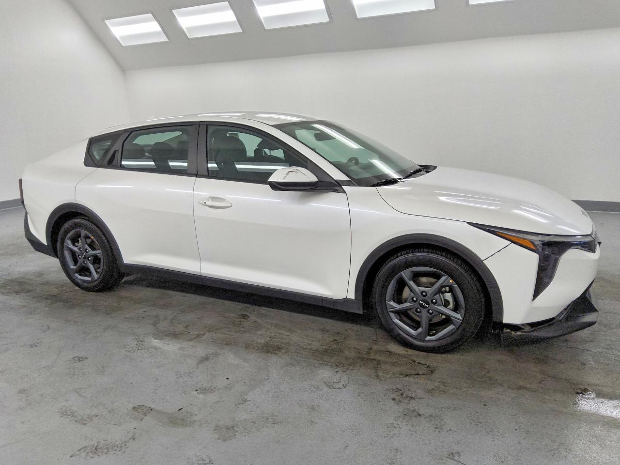 2025 KIA K4 LXS — снимка 4