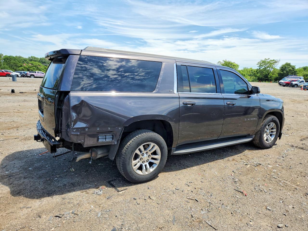 2017 CHEVROLET SUBURBAN K1500 LT — снимка 3