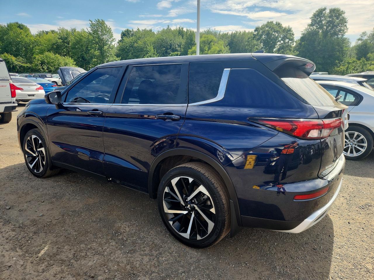 2023 MITSUBISHI OUTLANDER SE — снимка 2