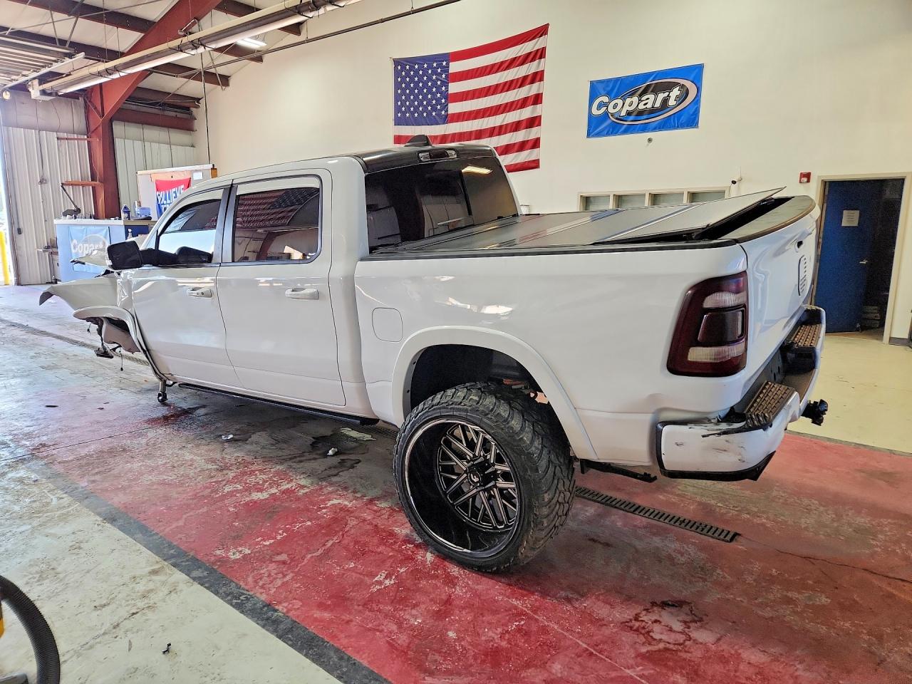 2020 RAM 1500 LARAMIE — снимка 2