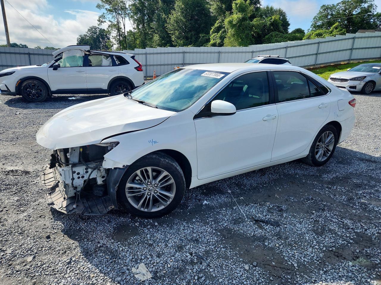 2017 TOYOTA CAMRY SE