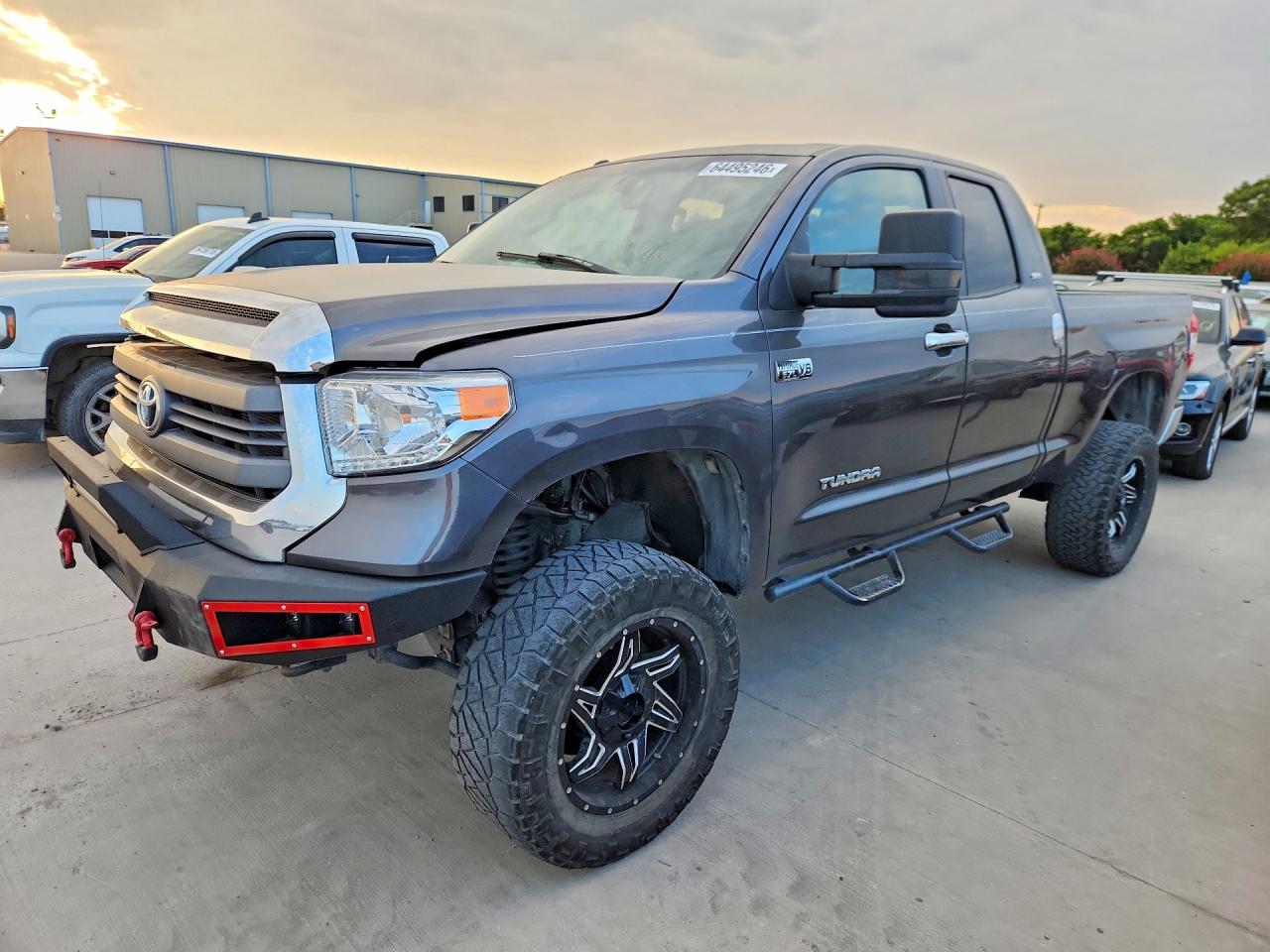 2015 TOYOTA TUNDRA SR5