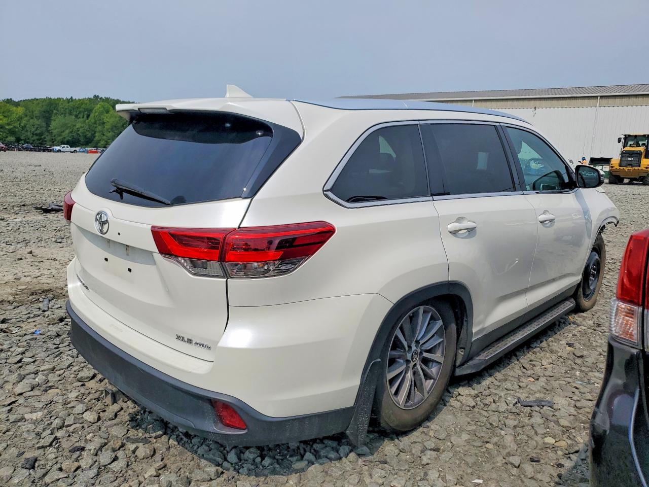 2019 TOYOTA HIGHLANDER XLE — снимка 3