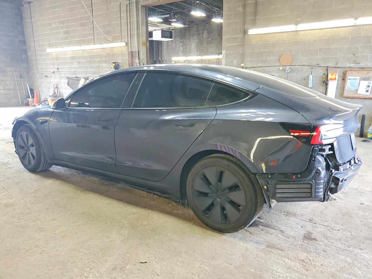 2024 TESLA MODEL 3 — снимка 2