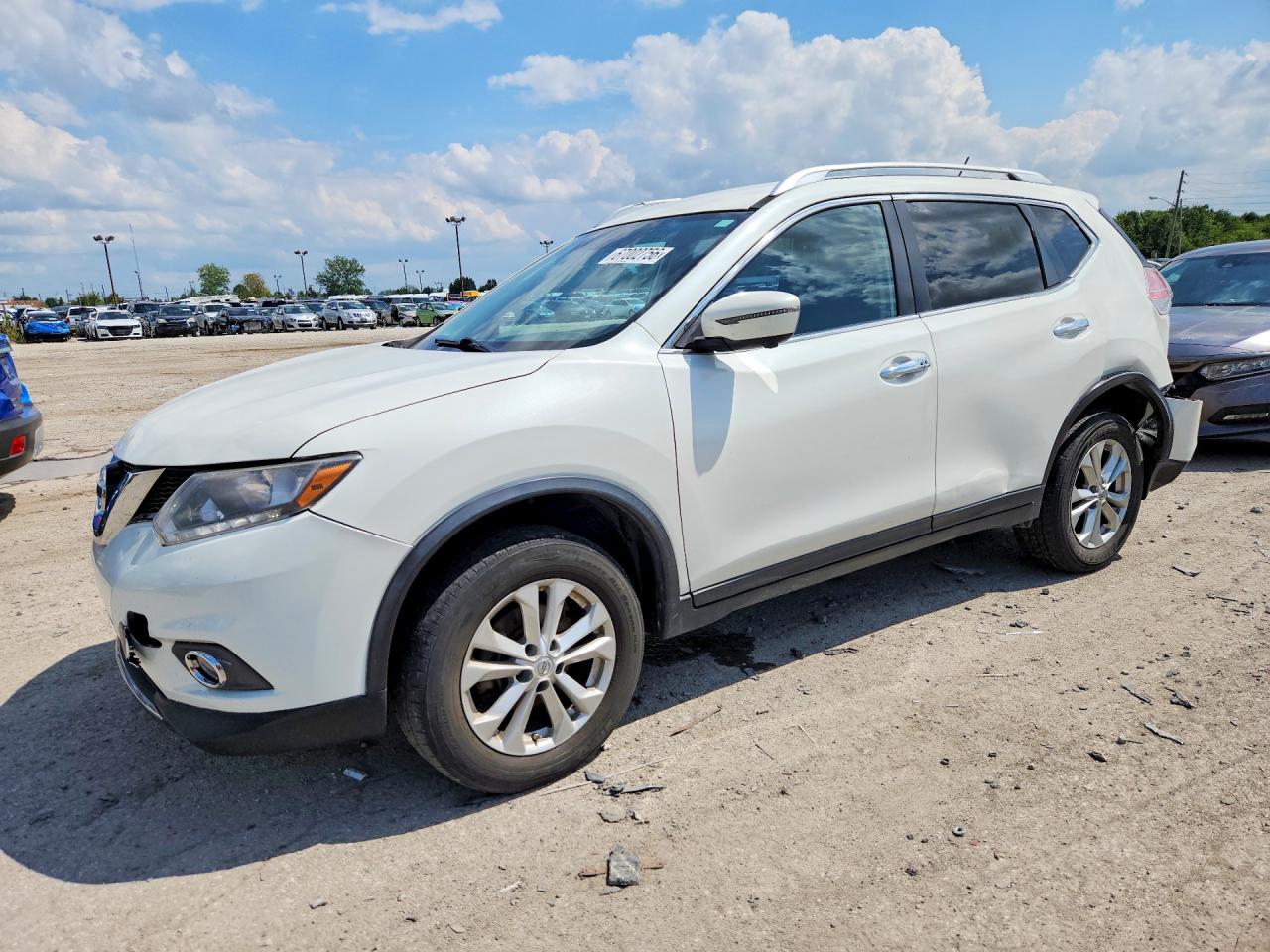 2016 NISSAN ROGUE SV