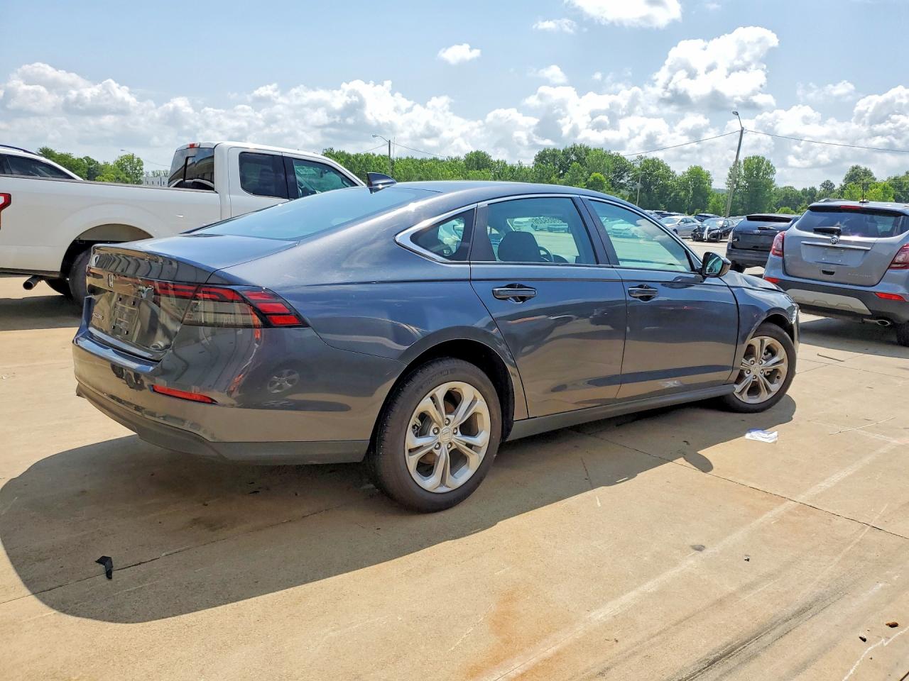 2026 HONDA ACCORD LX — снимка 3