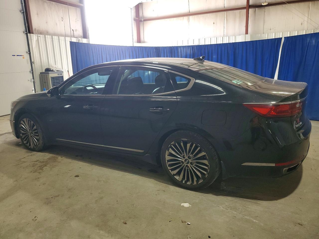 2018 KIA CADENZA LIMITED — снимка 2