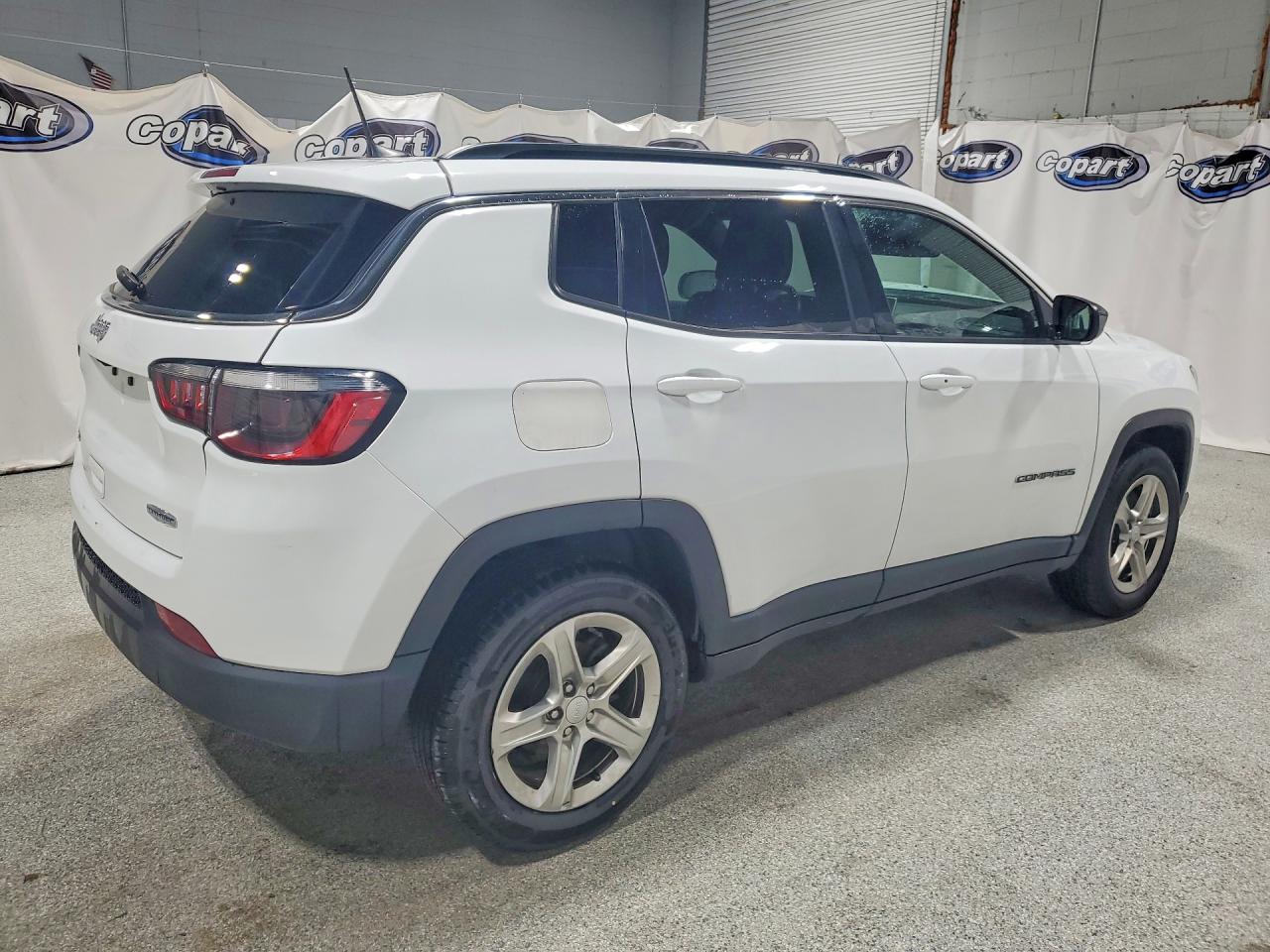 2023 JEEP COMPASS LATITUDE — снимка 3